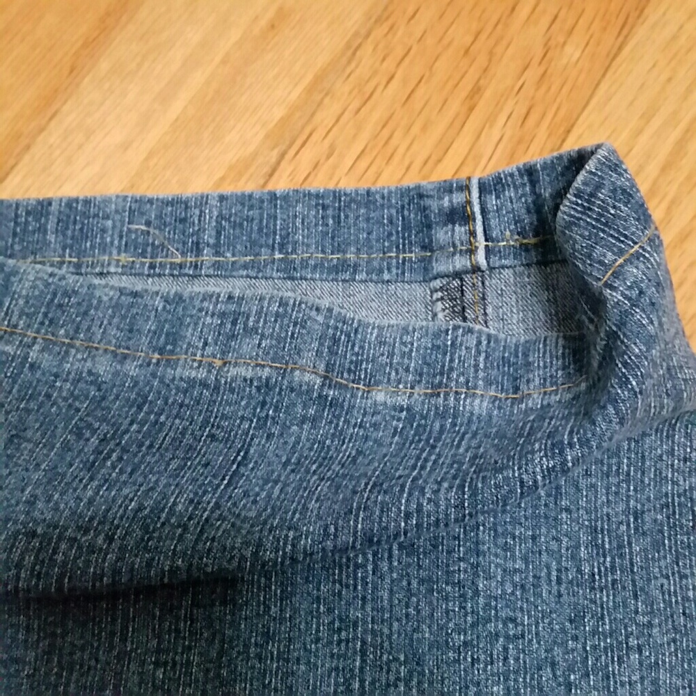 Bill Blass Jeans Size 6P - Picture 4 of 5